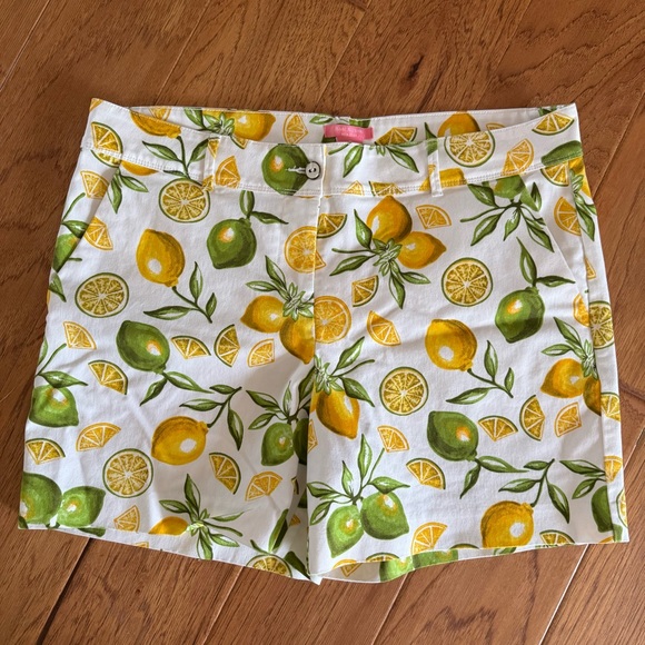 Isaac Mizrahi Pants - Isaac Mizrahi Shorts Women’s Size 16 White Lemon Print Summer Tropical Beach